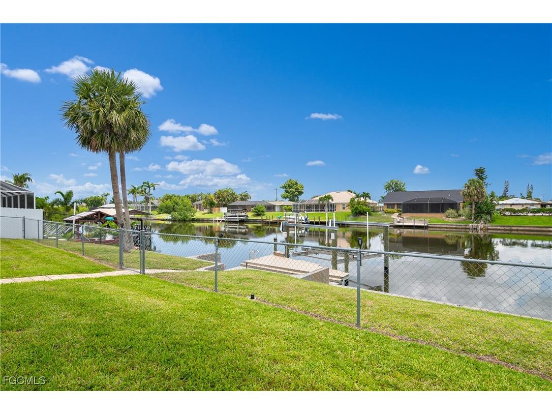 1519 SE 21st Street Cape Coral FL 33990 2026001105 image7