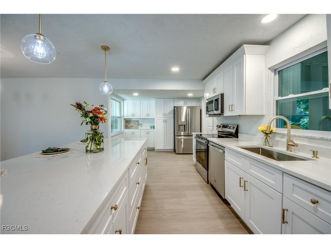 1519 Whiskey Creek Drive Fort Myers FL 33919 2025018219 image10