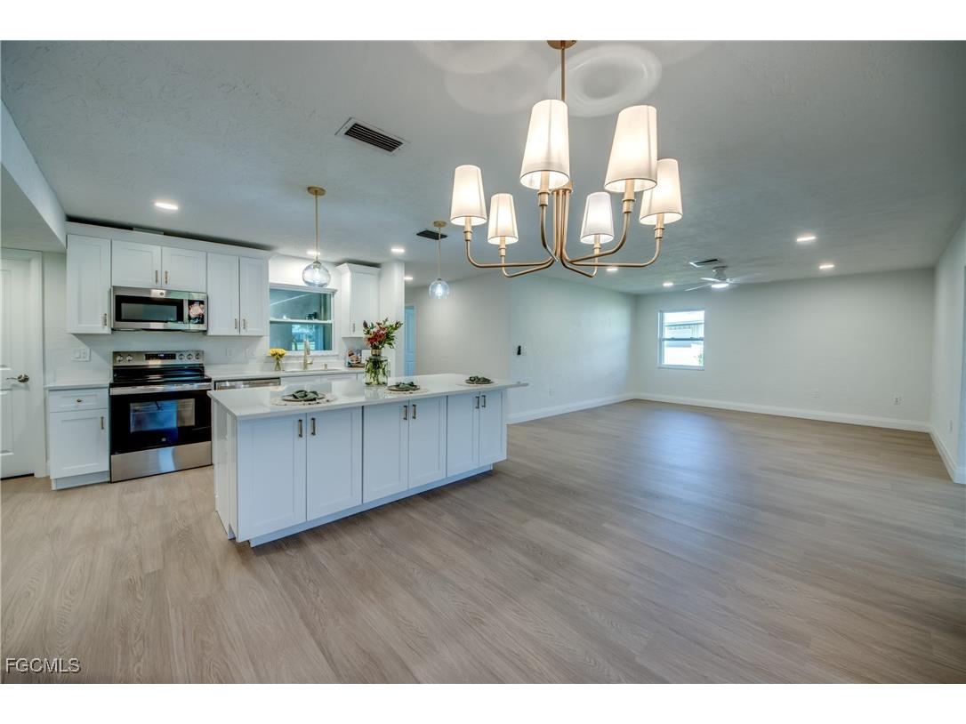 1519 Whiskey Creek Drive Fort Myers FL 33919 2025018219 image16