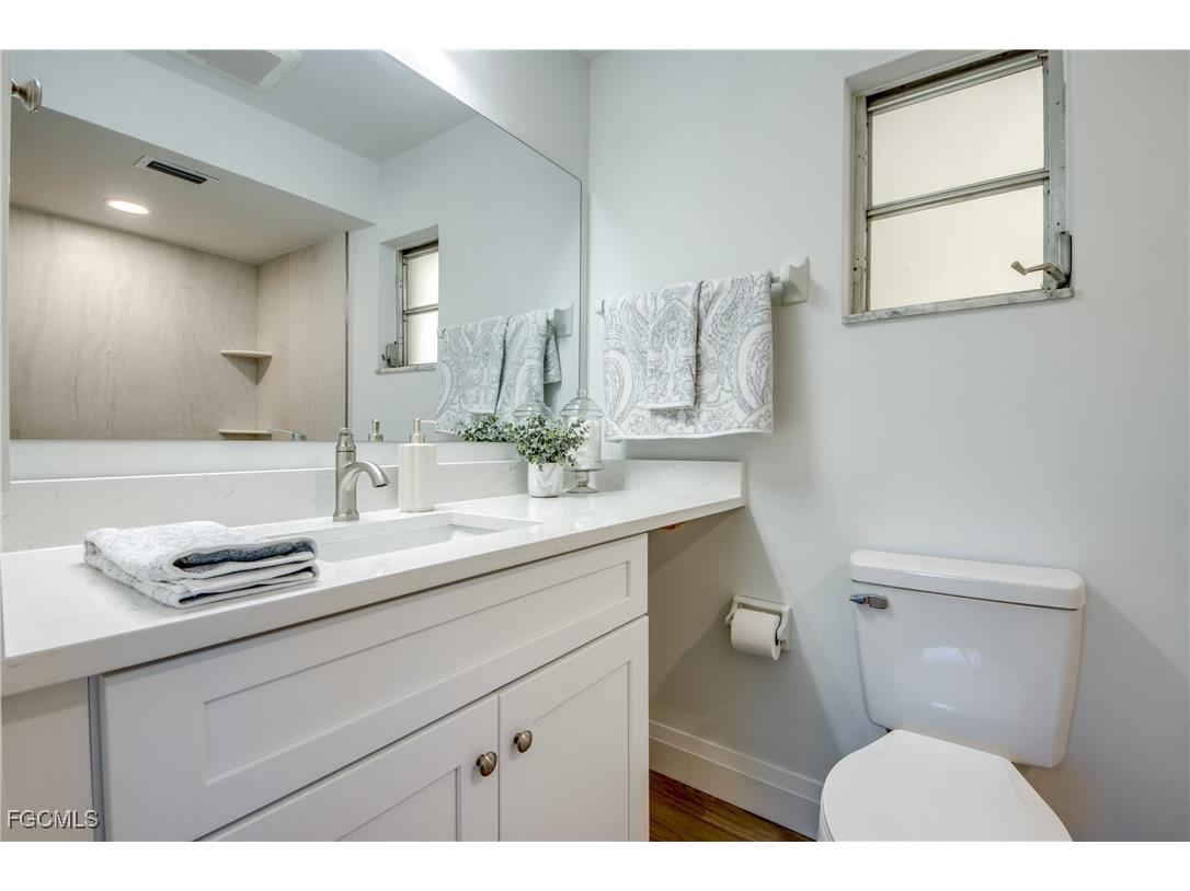 1519 Whiskey Creek Drive Fort Myers FL 33919 2025018219 image18