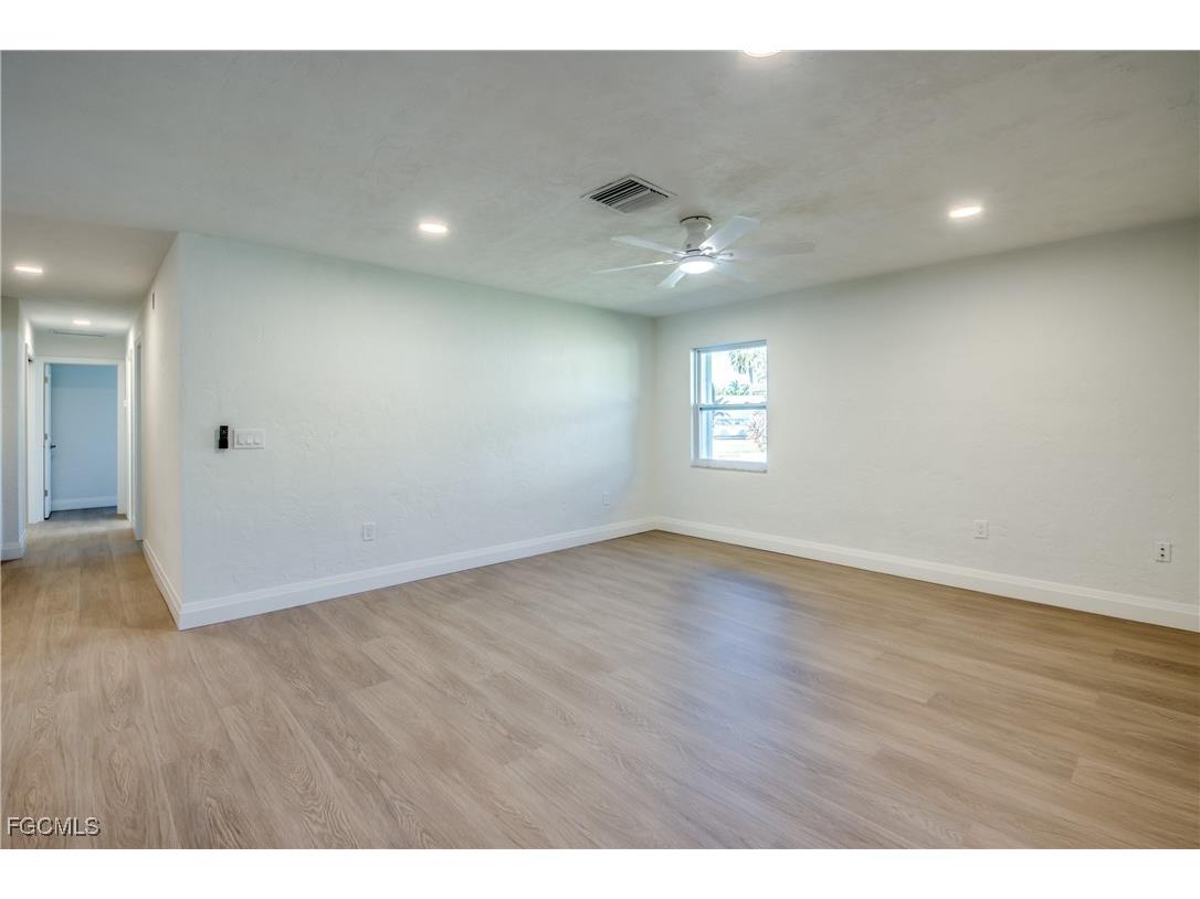 1519 Whiskey Creek Drive Fort Myers FL 33919 2025018219 image24