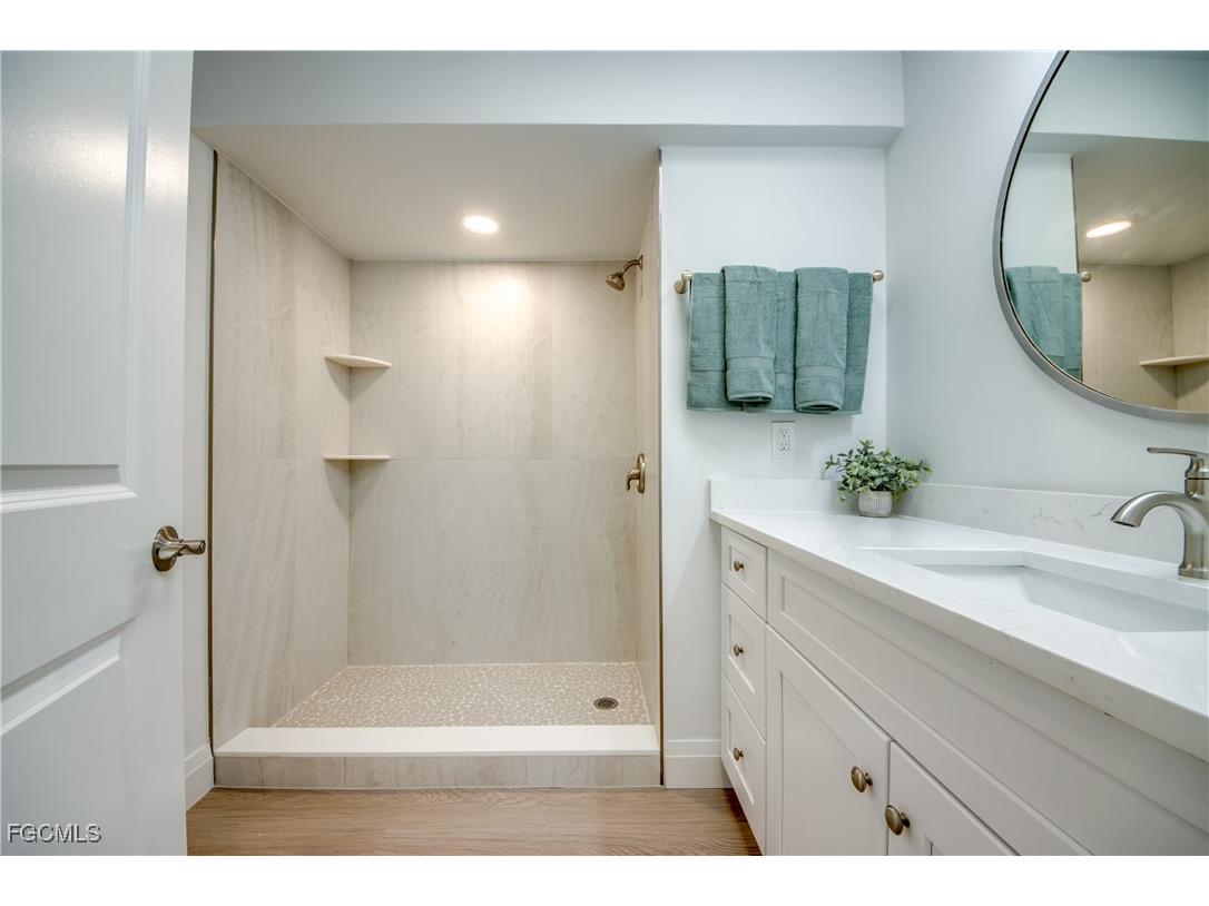 1519 Whiskey Creek Drive Fort Myers FL 33919 2025018219 image34