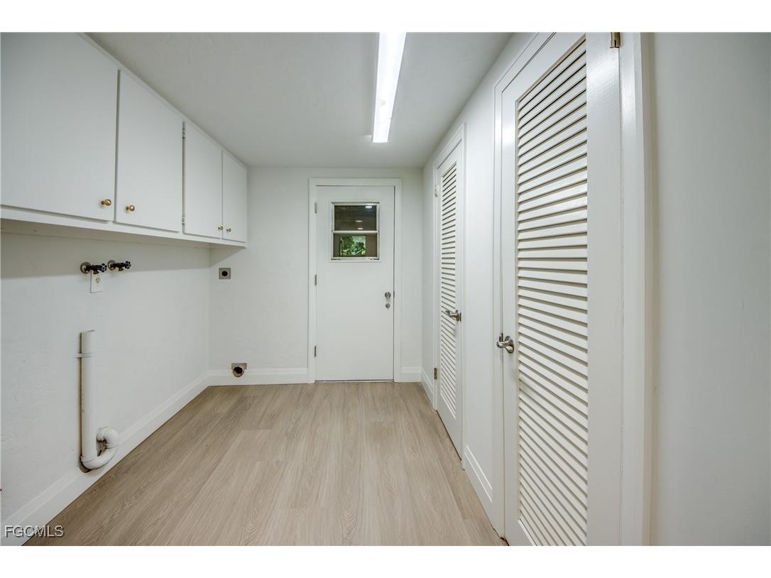 1519 Whiskey Creek Drive Fort Myers FL 33919 2025018219 image41