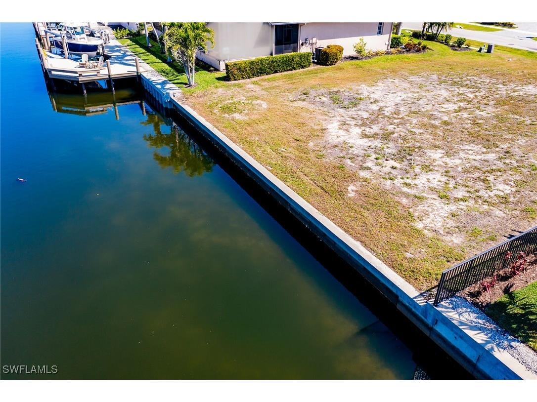 152 Gulfport Court Marco Island FL 34145 225024101 image3