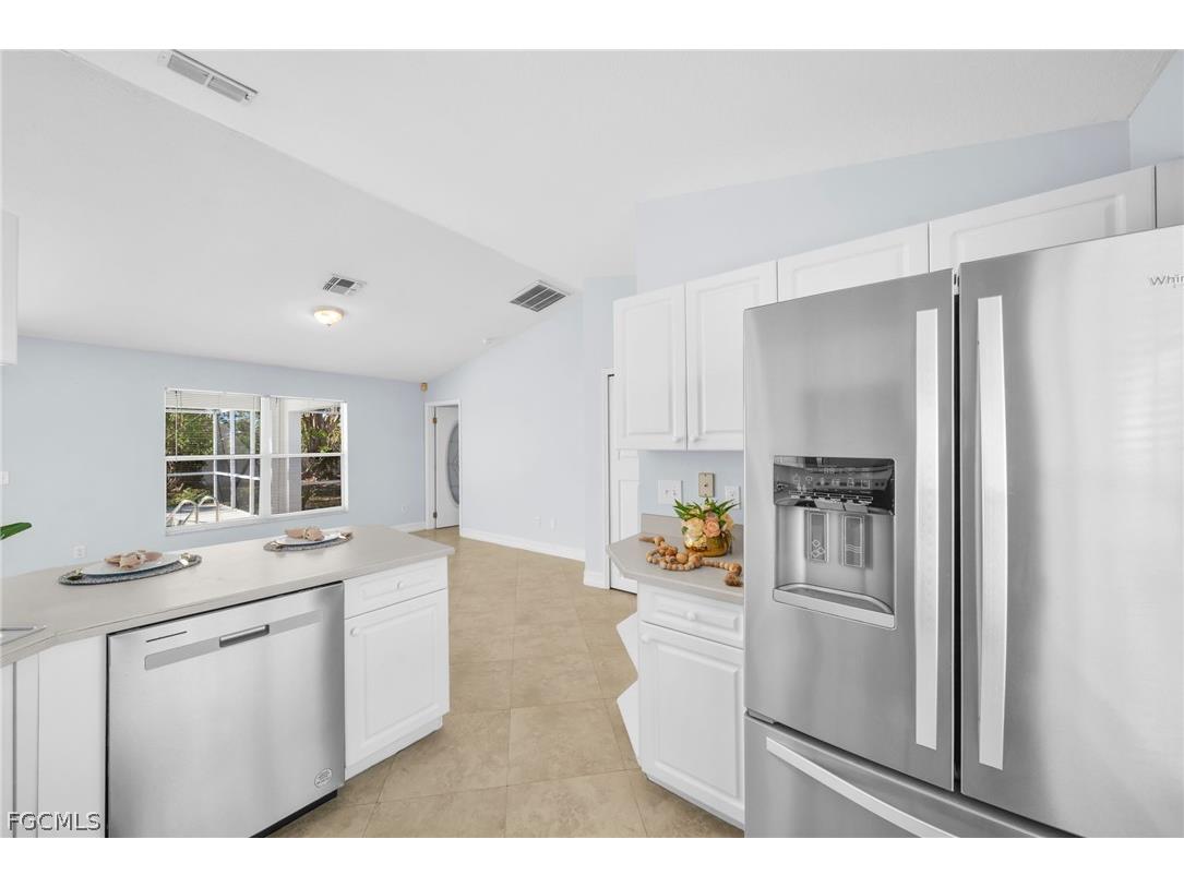152 SE 19th Lane Cape Coral FL 33990 2026009994 image13