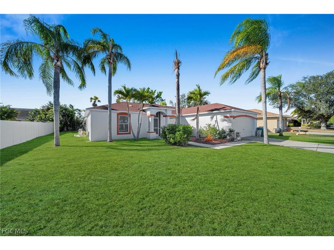 152 SE 19th Lane Cape Coral FL 33990 2026009994 image2