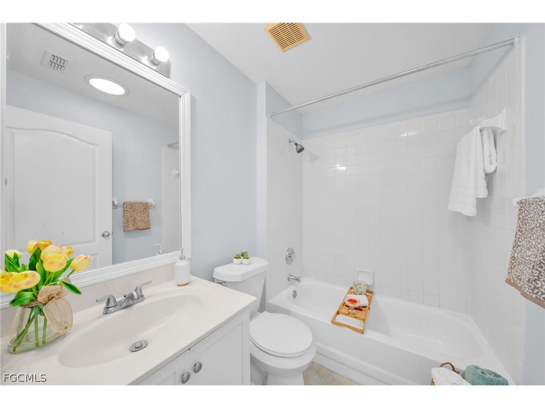 152 SE 19th Lane Cape Coral FL 33990 2026009994 image25