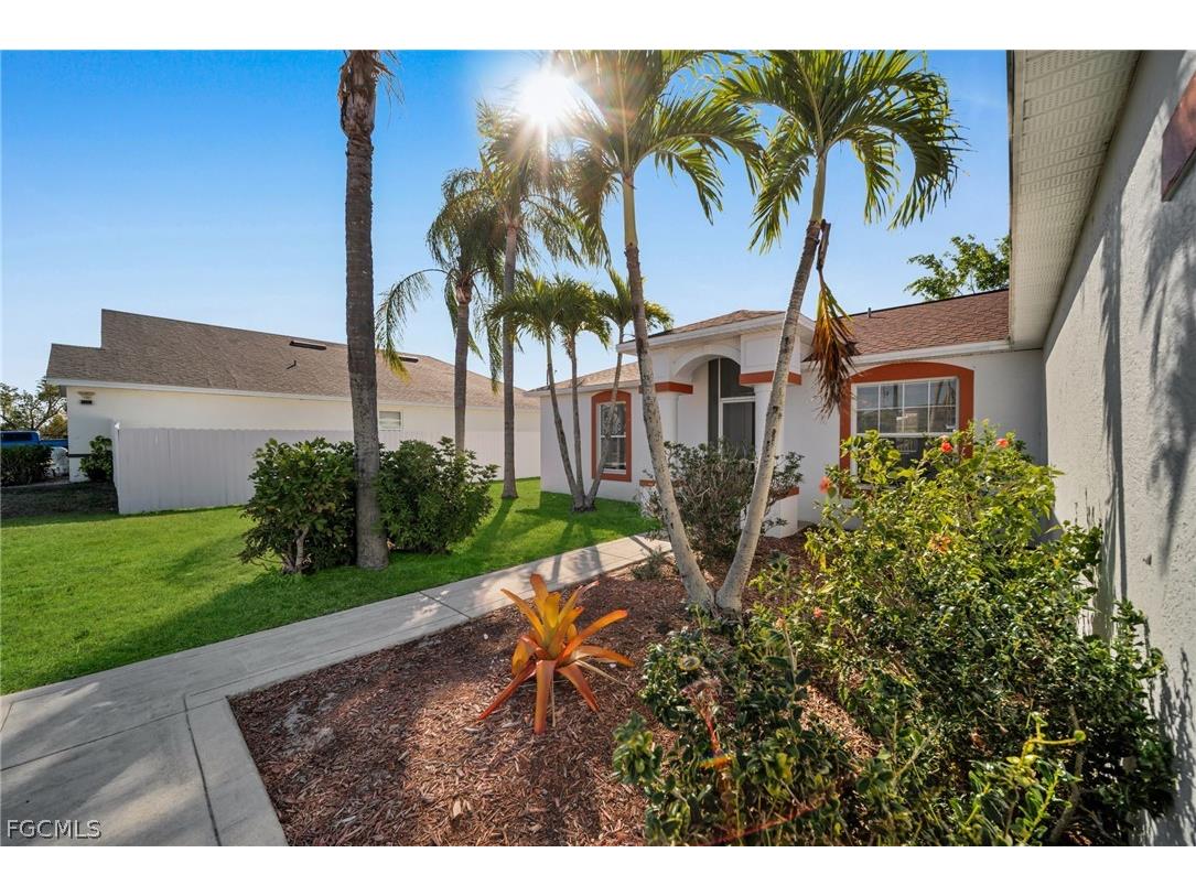 152 SE 19th Lane Cape Coral FL 33990 2026009994 image9