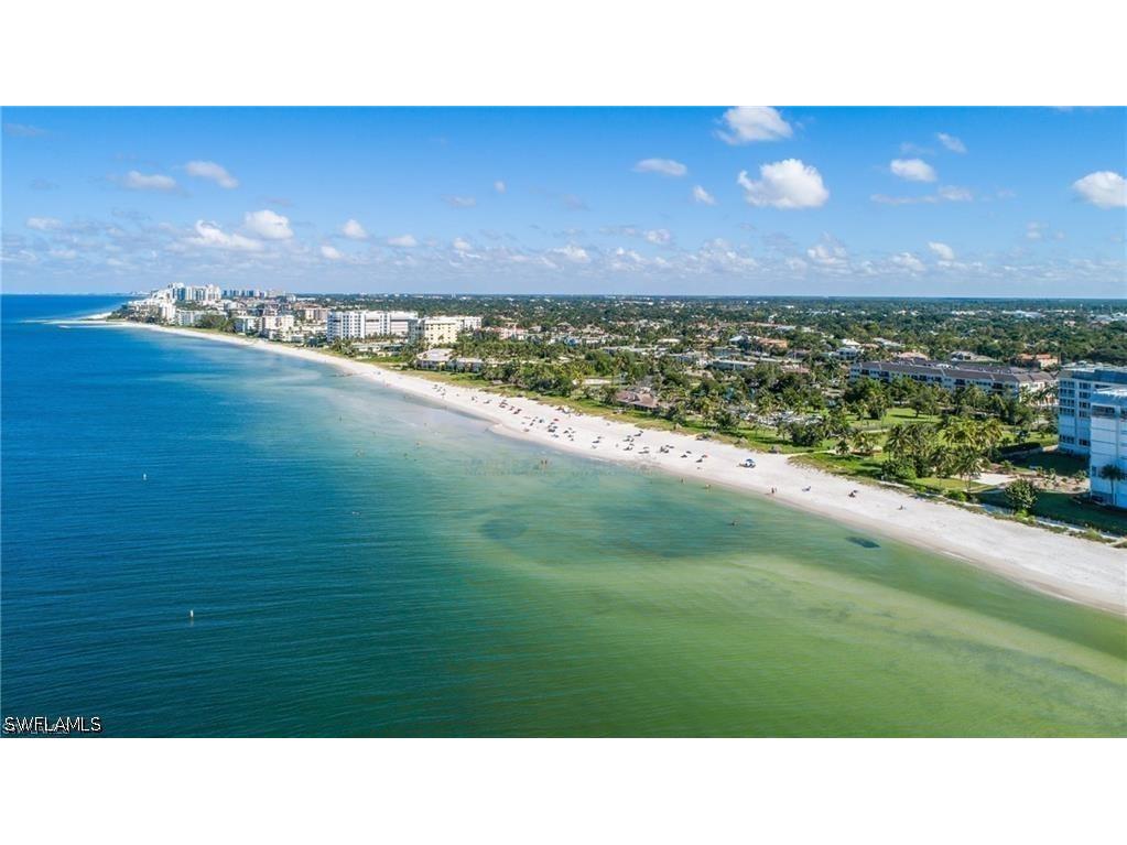 1520 Imperial Golf Course Boulevard #211 Naples FL 34110 226019992 image23
