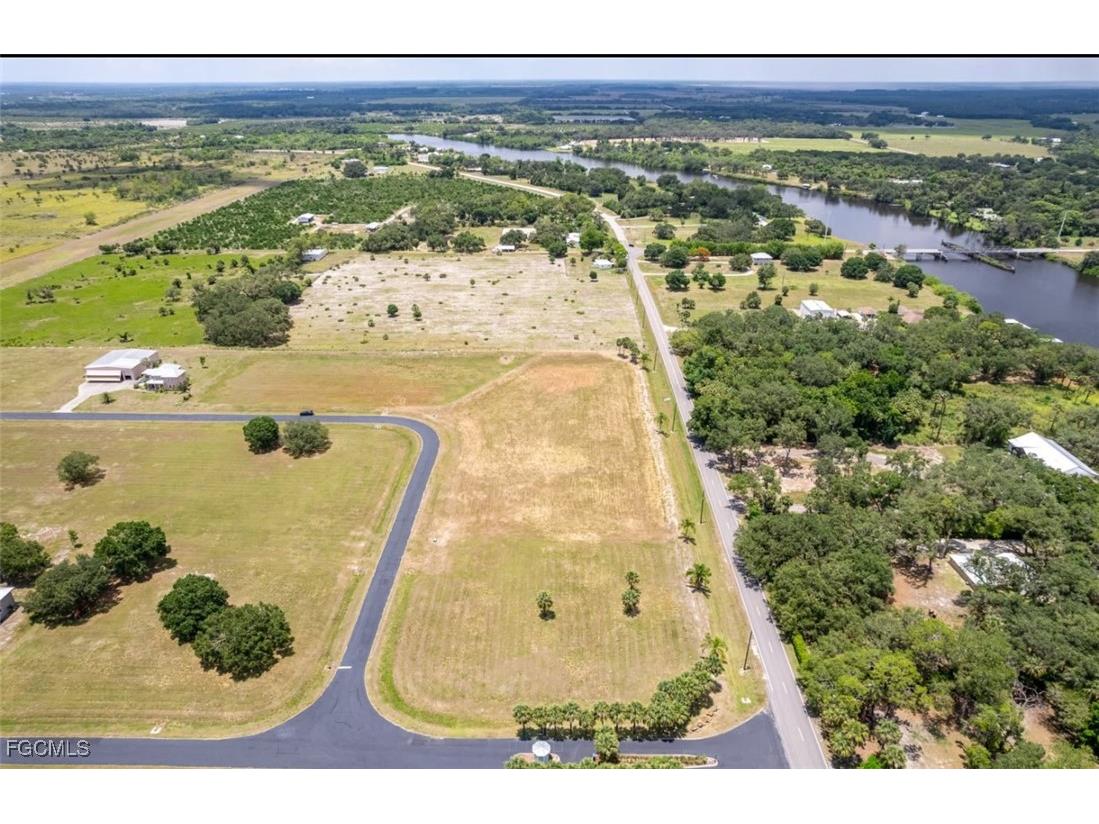 1520 Lindbergh Loop Labelle FL 33935 2026000555 image12