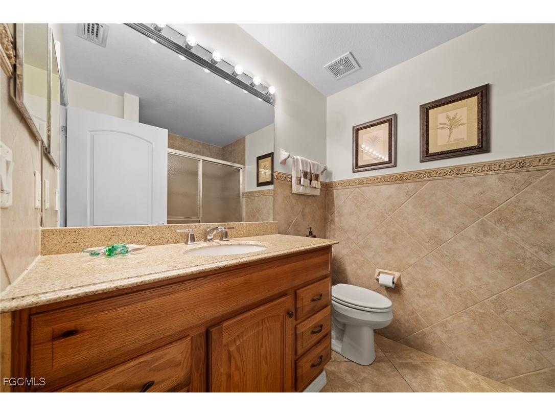 1520 NE 2nd Terrace Cape Coral FL 33909 2025023975 image17