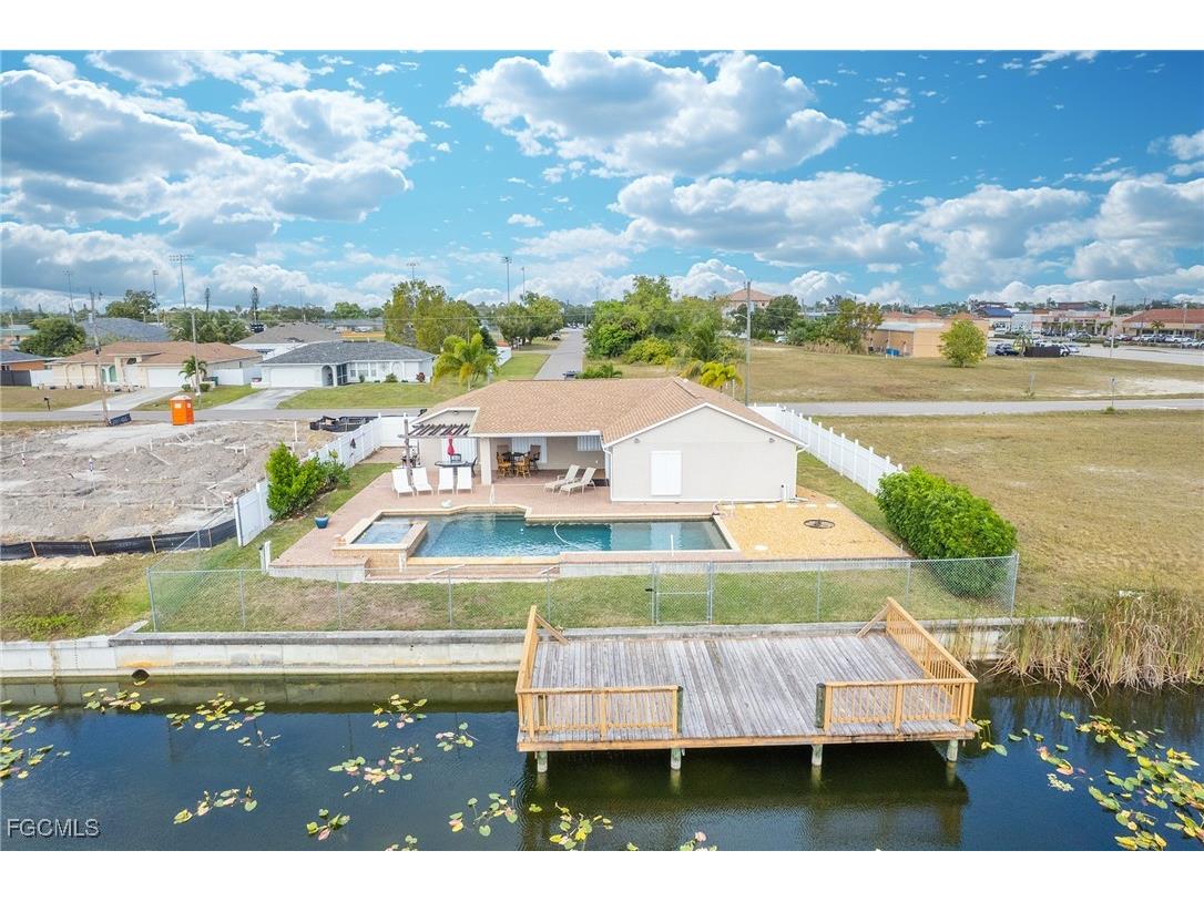 1520 NE 2nd Terrace Cape Coral FL 33909 2025023975 image29