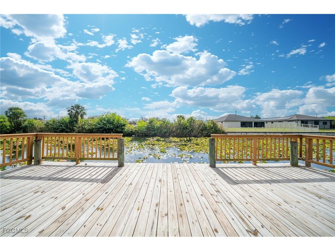 1520 NE 2nd Terrace Cape Coral FL 33909 2025023975 image31