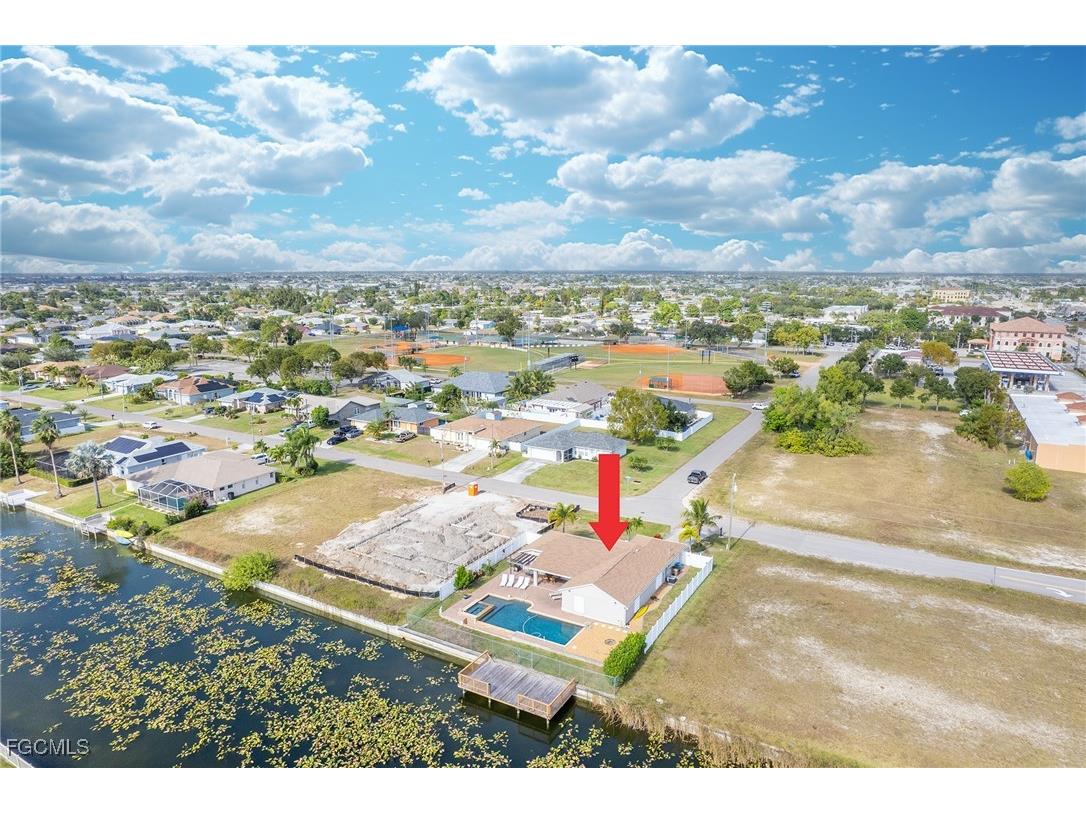 1520 NE 2nd Terrace Cape Coral FL 33909 2025023975 image4