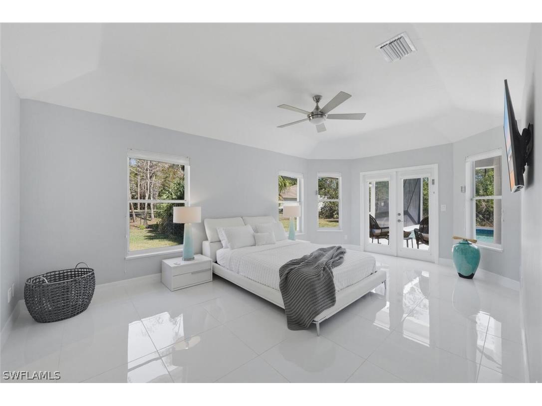 1520 Oakes Boulevard Naples FL 34119 226006448 image24