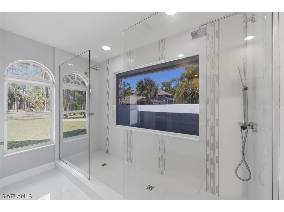 1520 Oakes Boulevard Naples FL 34119 226006448 image26