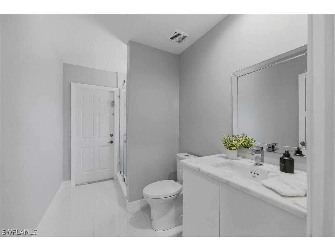 1520 Oakes Boulevard Naples FL 34119 226006448 image28
