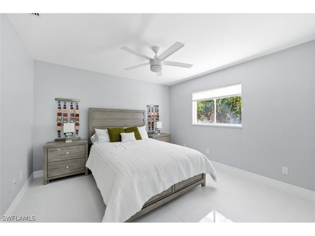 1520 Oakes Boulevard Naples FL 34119 226006448 image31