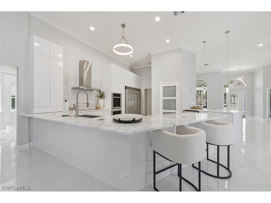 1520 Oakes Boulevard Naples FL 34119 226006448 image7
