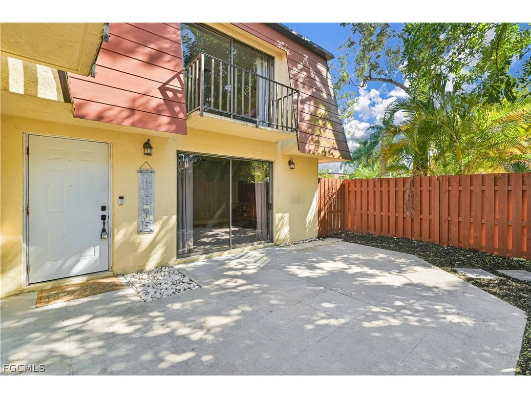 1520 Park Meadows Drive #2 Fort Myers FL 33907 2026006054 image23