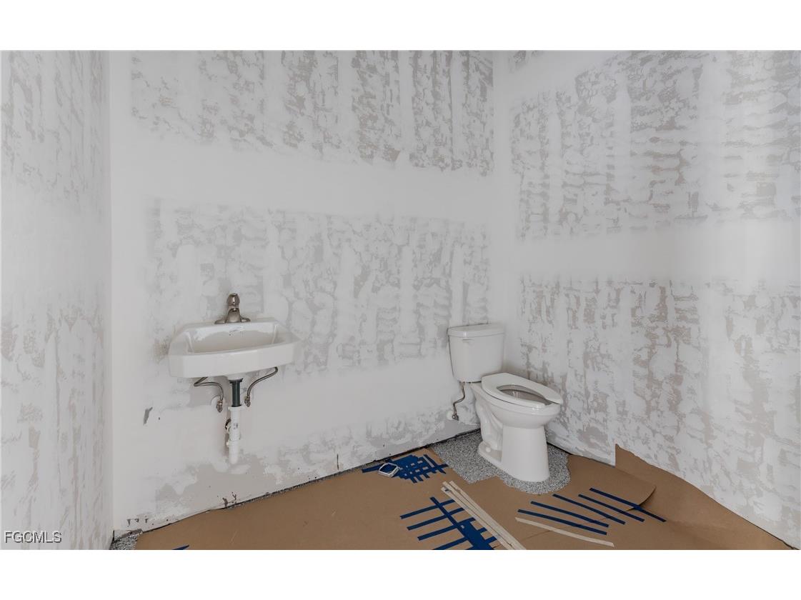 1520 SE 46th Lane Cape Coral FL 33904 2025020590 image4