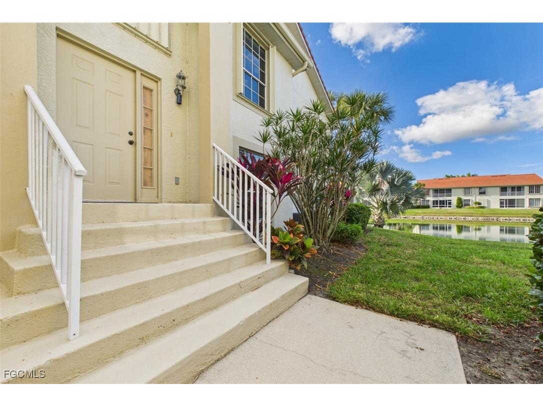 15200 Royal Windsor Lane #901 Fort Myers FL 33919 2025026129 image3