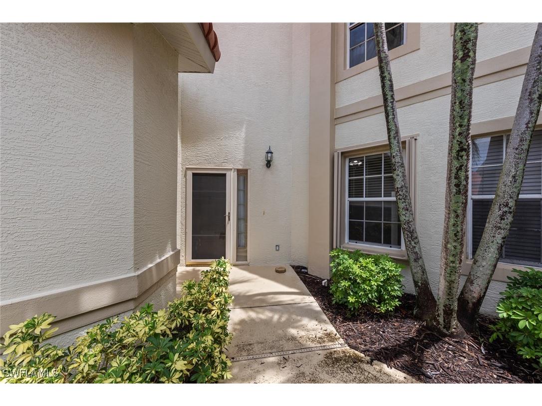 15201 Royal Windsor Lane #403 Fort Myers FL 33919 225074135 image3