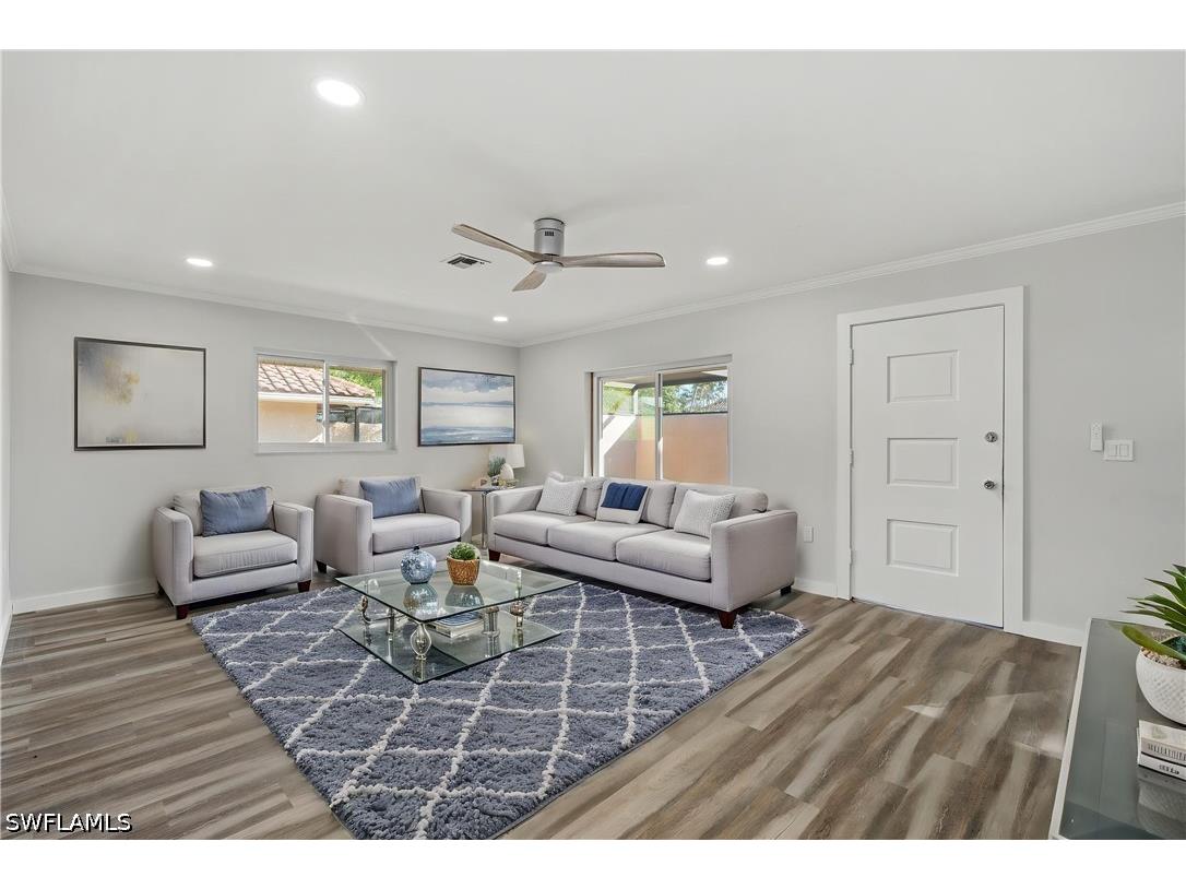 1521 Chesapeake Avenue #B2 Naples FL 34102 226022431 image2
