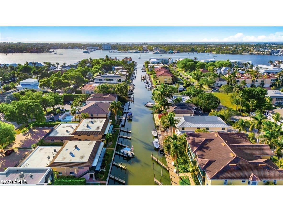 1521 Chesapeake Avenue #B2 Naples FL 34102 226022431 image20