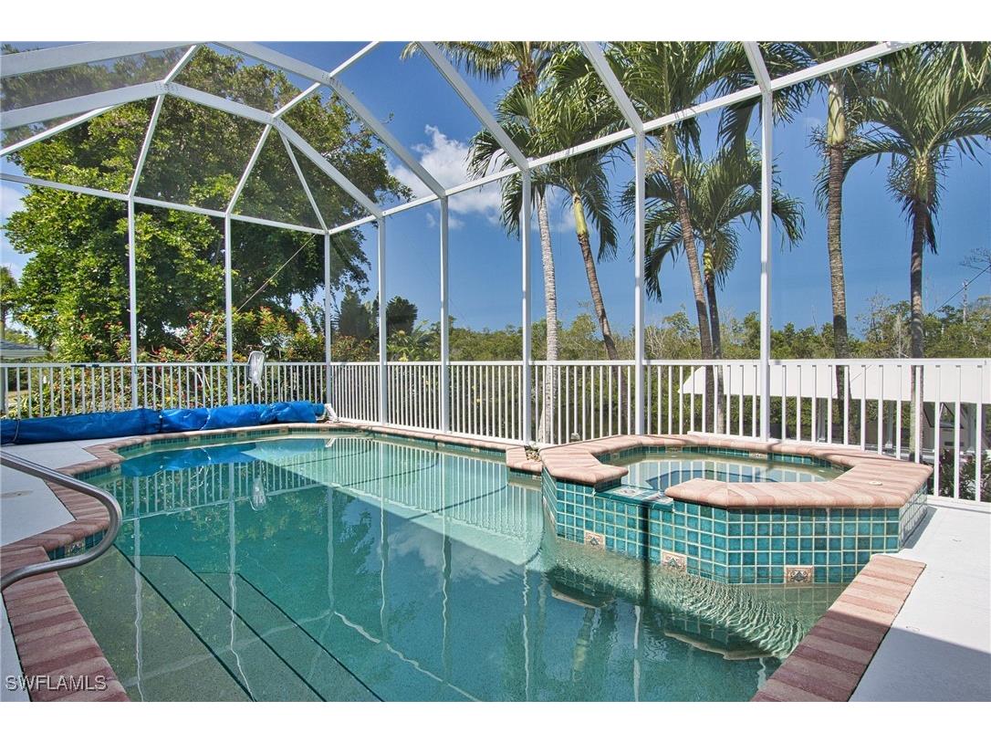 1521 Gordon River Lane Naples FL 34104 225072898 image35