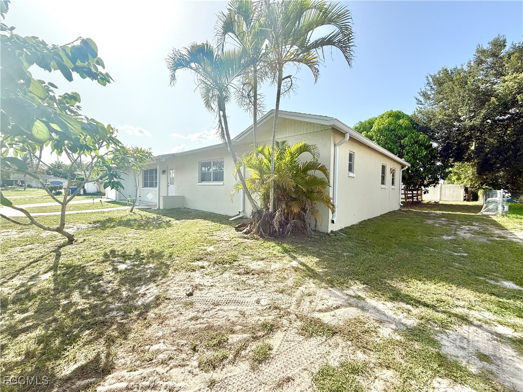 1521 Huntdale Street E Lehigh Acres FL 33936 2025001483 image2