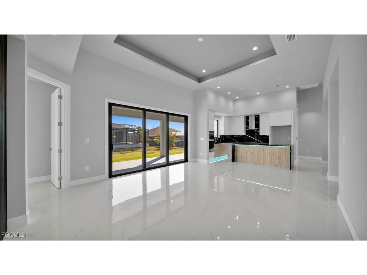 1521 NW 37th Avenue Cape Coral FL 33993 2025023032 image2