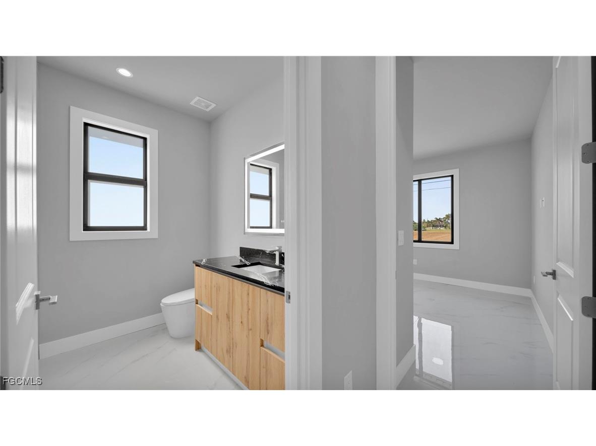 1521 NW 37th Avenue Cape Coral FL 33993 2025023032 image23