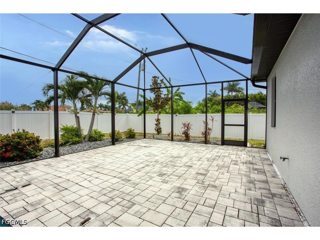 1521 SW 43rd Lane Cape Coral FL 33914 2026025865 image4