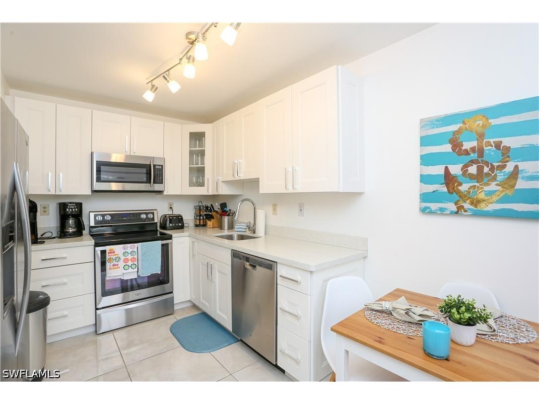 1522 Mainsail Drive #2 Naples FL 34114 226024275 image1