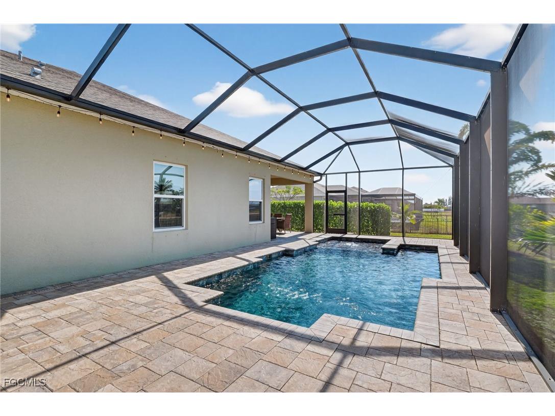 1522 NW 38th Avenue Cape Coral FL 33993 2025021176 image32