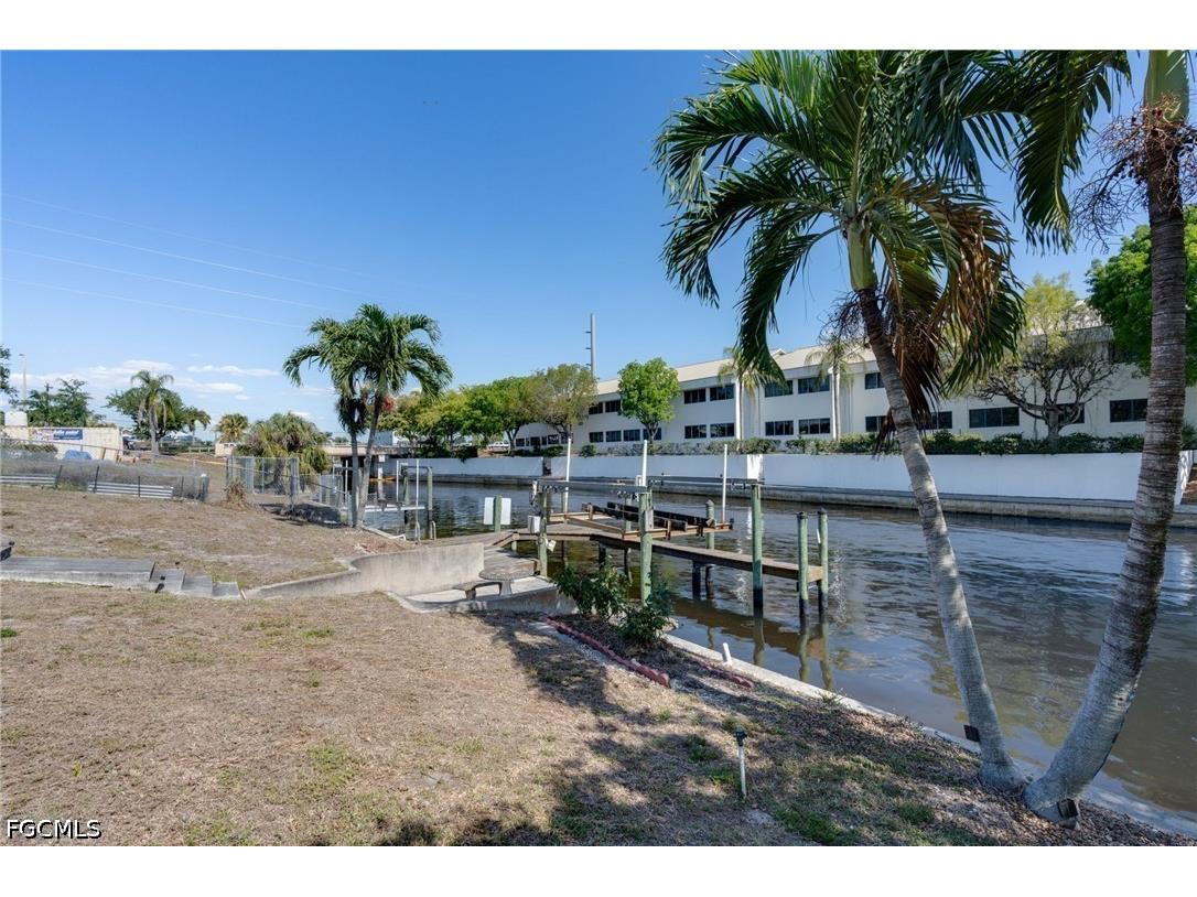 1522 Shelby Parkway Cape Coral FL 33904 2026019745 image19