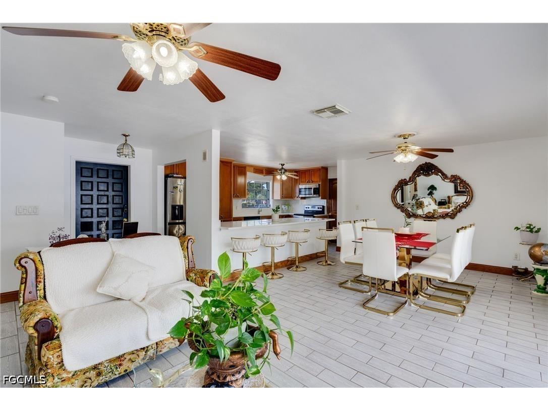 1522 Shelby Parkway Cape Coral FL 33904 2026019745 image3