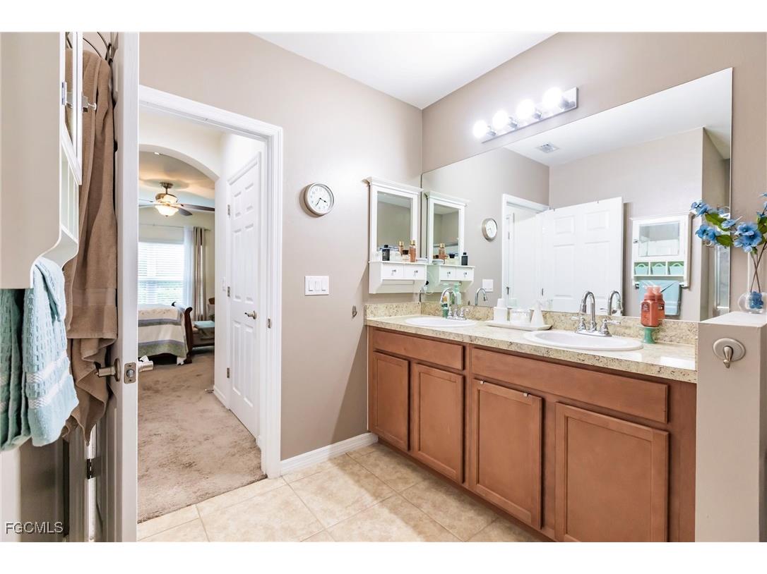 15228 Ligustrum Lane Alva FL 33920 2025013173 image32