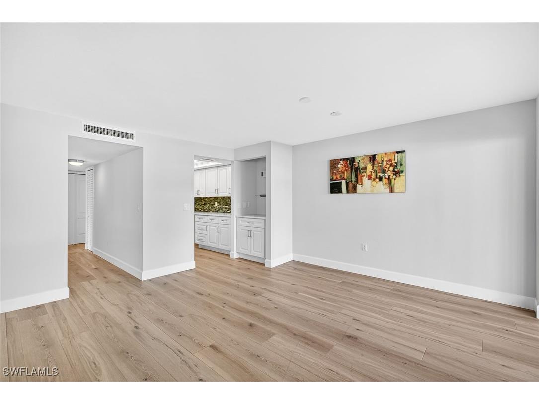 1523 Chesapeake Avenue #B4 Naples FL 34102 226001882 image5