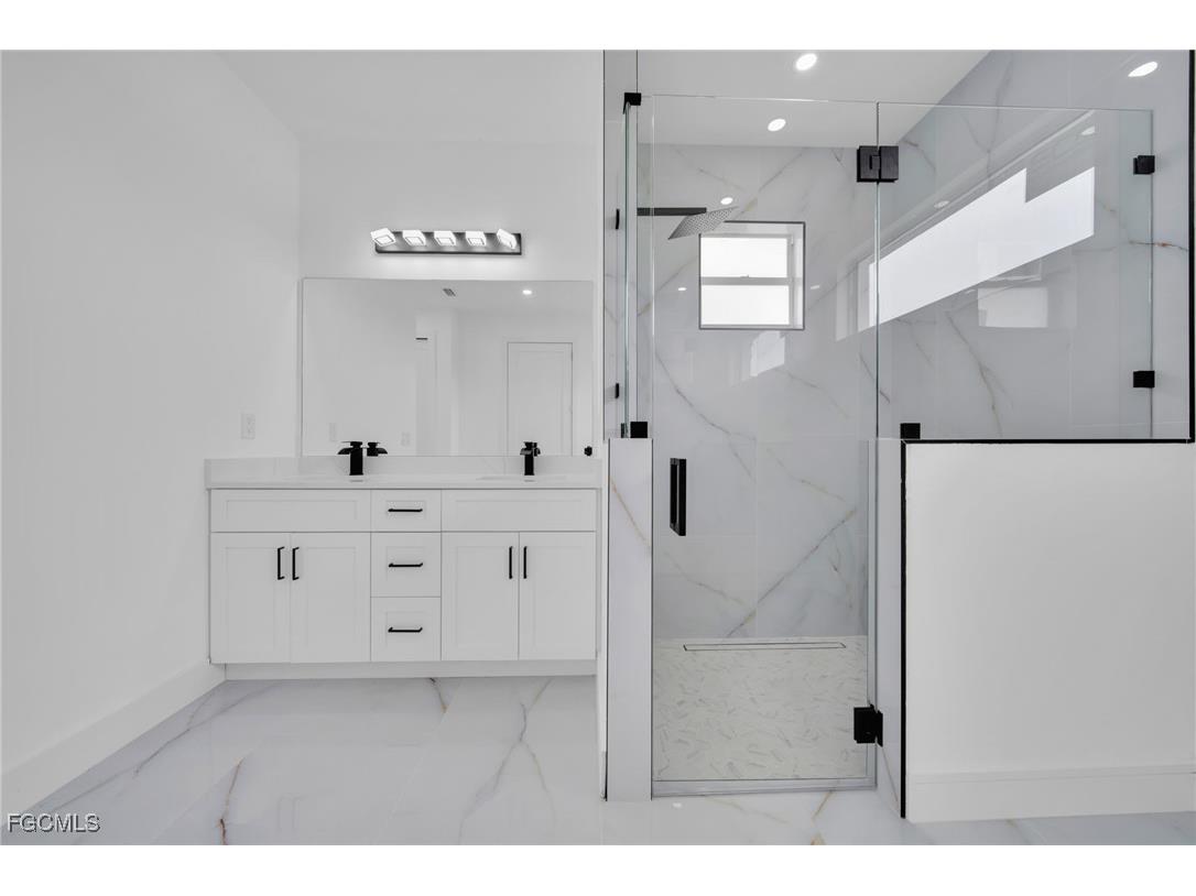 1523 NE 19th Avenue Cape Coral FL 33909 2025008230 image27