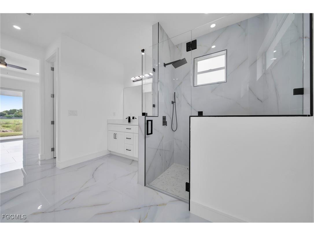 1523 NE 19th Avenue Cape Coral FL 33909 2025008230 image28