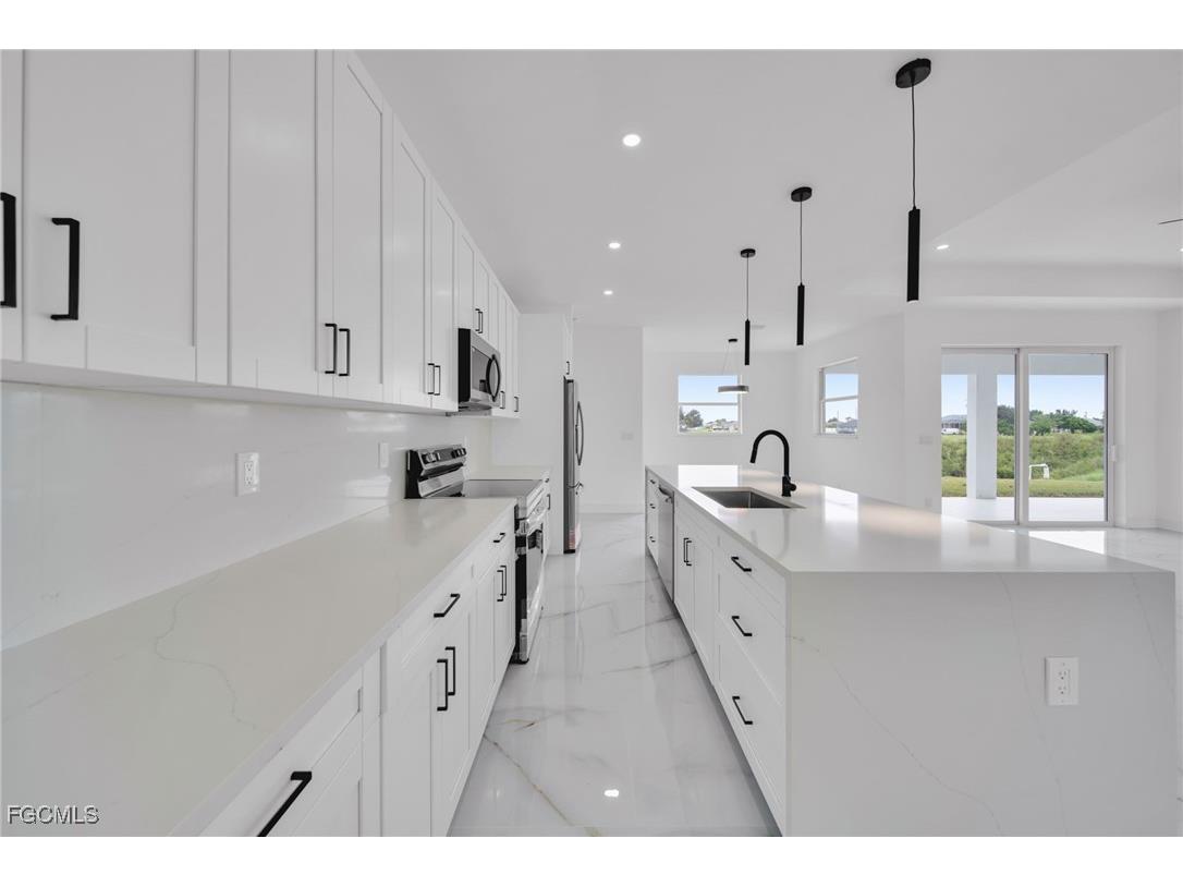 1523 NE 19th Avenue Cape Coral FL 33909 2025008230 image9