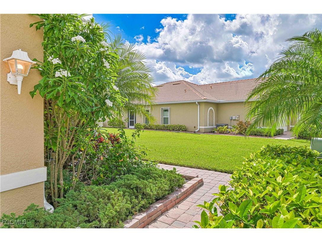 15239 Ligustrum Lane Alva FL 33920 2025018248 image3