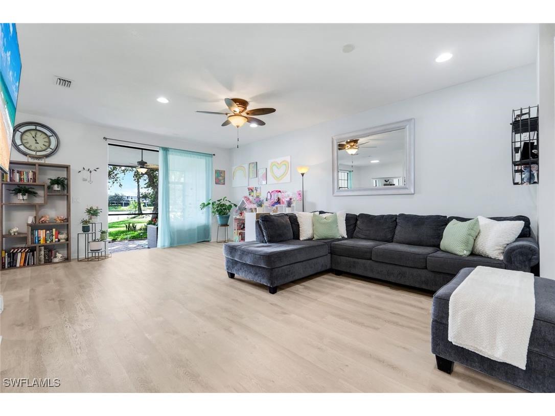 15239 Summit Place Circle #246 Naples FL 34119 225076415 image8