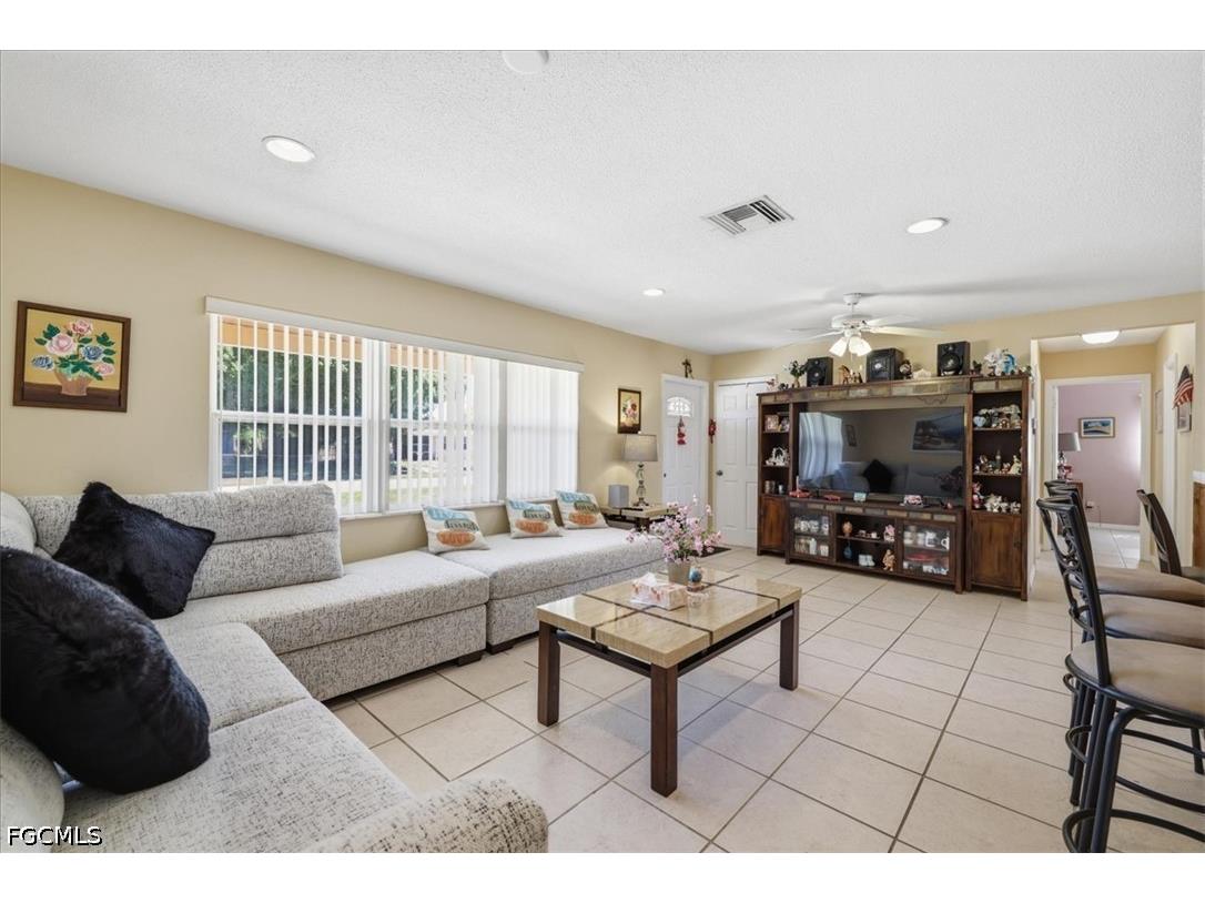 1524 Markdale Street E Lehigh Acres FL 33936 2026017419 image5