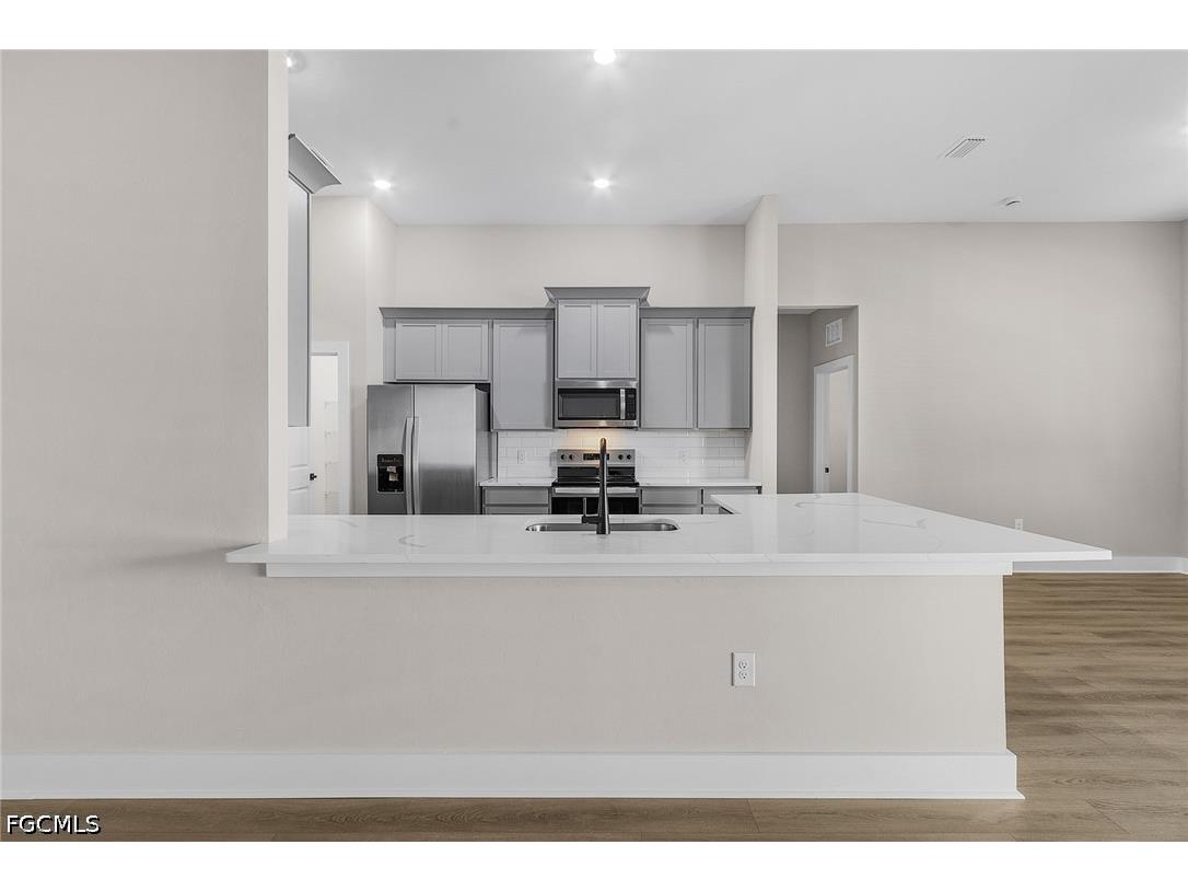 1524 SW 29th Street Cape Coral FL 33914 2026021040 image4