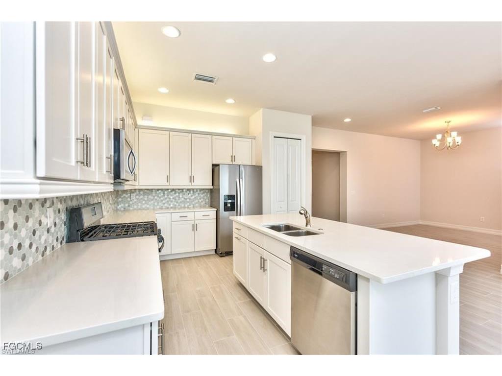 15241 Cortona Way Fort Myers FL 33908 2025015123 image1