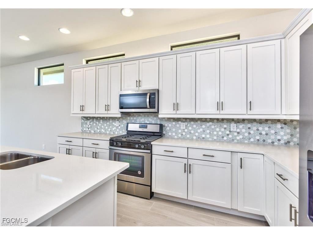 15241 Cortona Way Fort Myers FL 33908 2025015123 image3