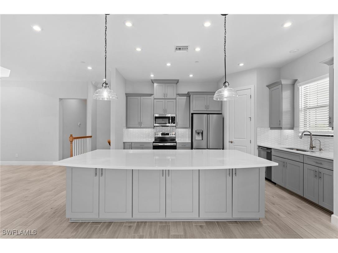 15244 Zeno Way #201 Naples FL 34114 225034197 image1